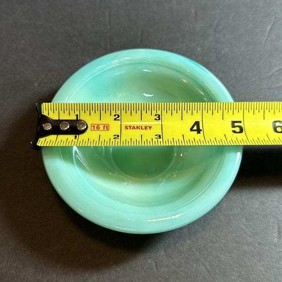 Vintage Avon small green dish - Picture 4 of 5